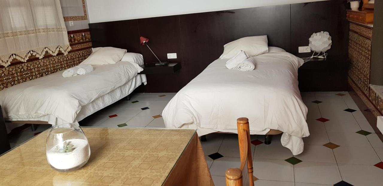 16:9 Los Molinos Suites Алмерия Екстериор снимка